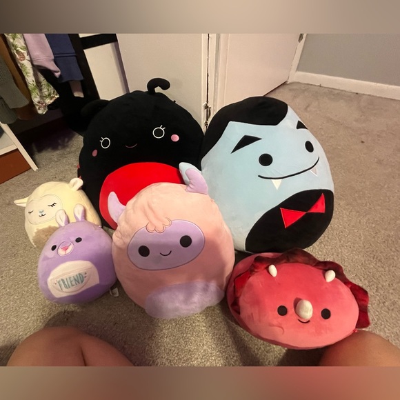 Squishmellows, WITHOUT TAGS. I will be listing some with tags later today. - Picture 1 of 1